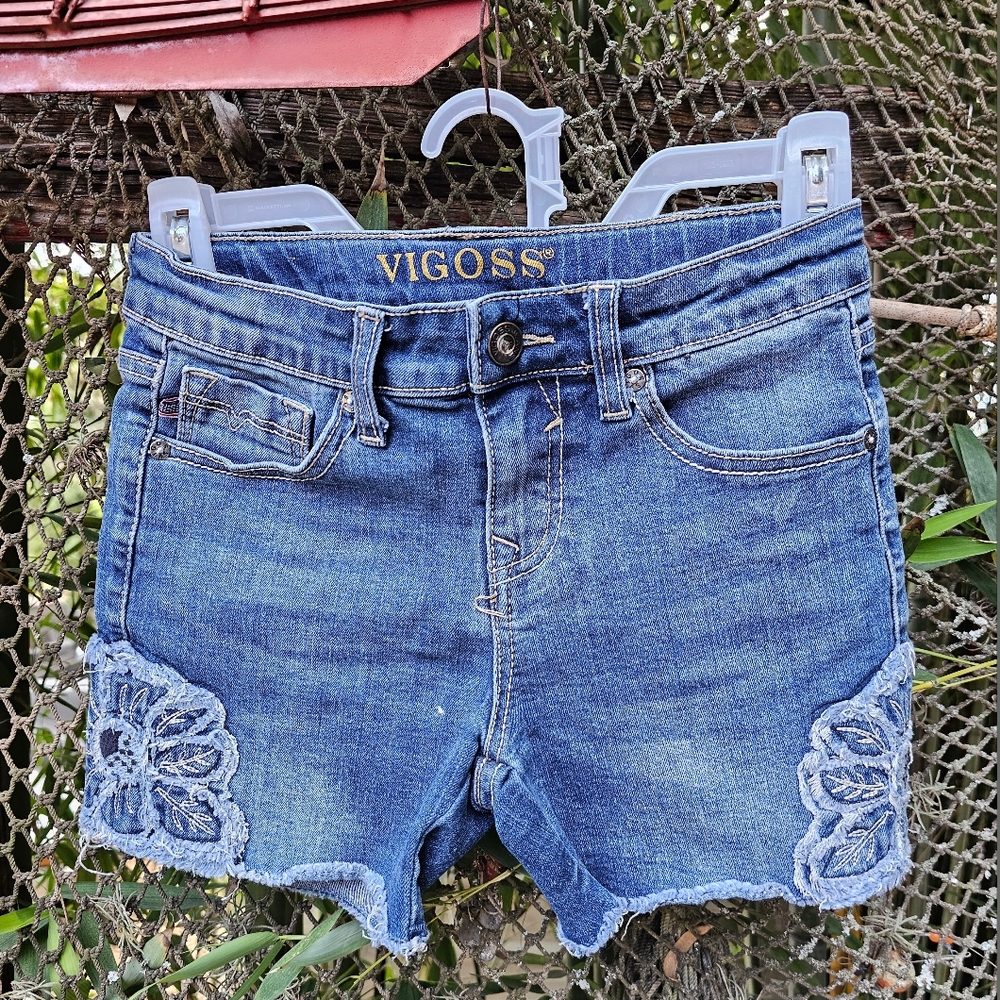 Vigoss Denim Blue Shorts with Side Flowers Sz 12